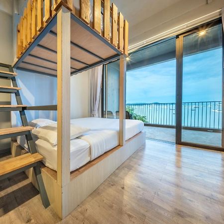 Shin Arch39 Phuket Beach Front - Sha Plus Chalong Bagian luar foto