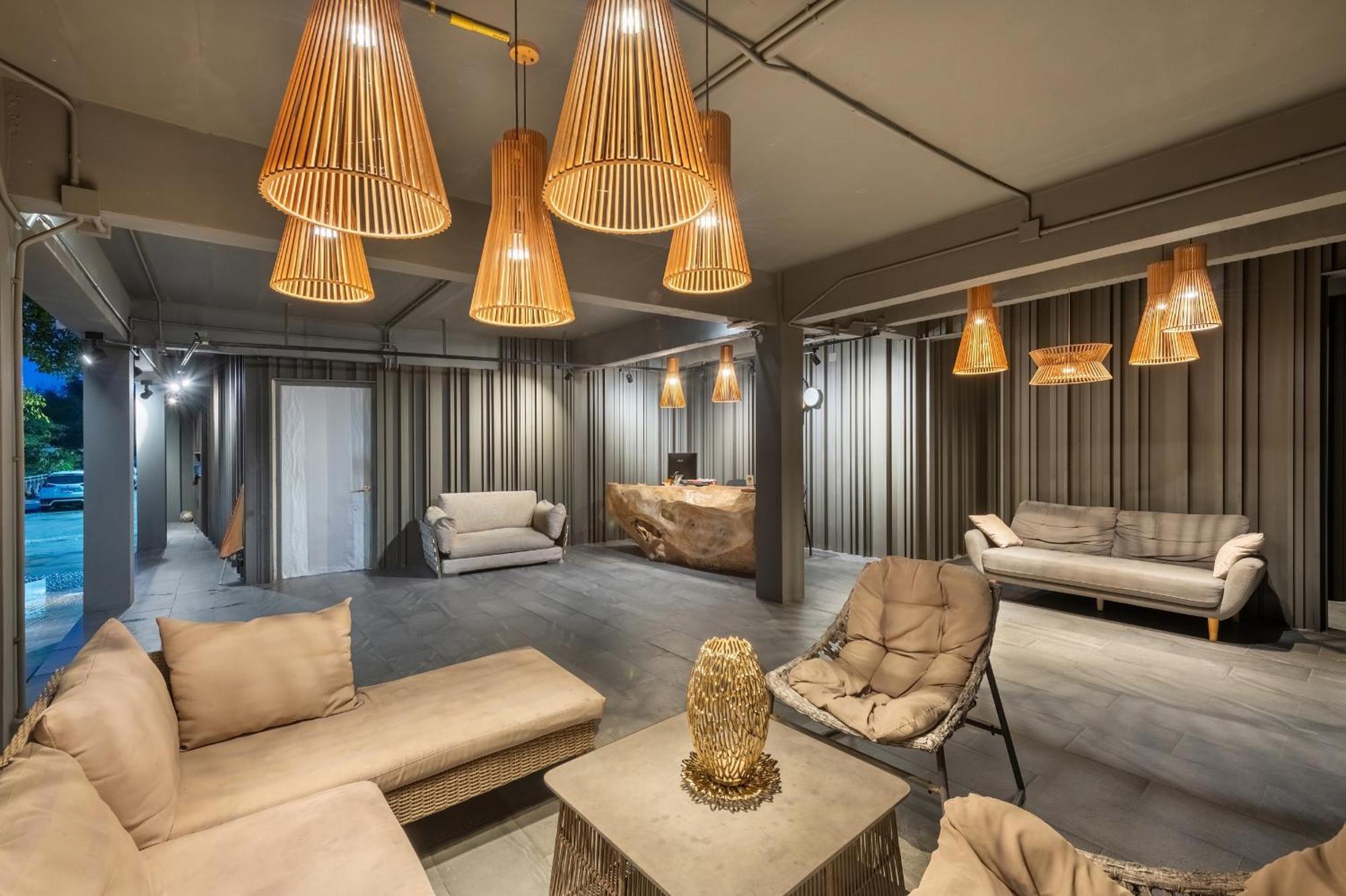Shin Arch39 Phuket Beach Front - Sha Plus Chalong Bagian luar foto