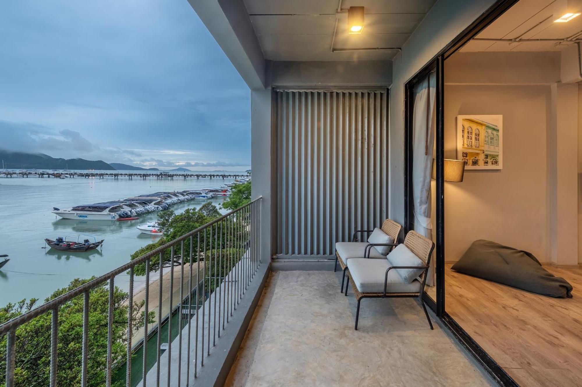 Shin Arch39 Phuket Beach Front - Sha Plus Chalong Bagian luar foto