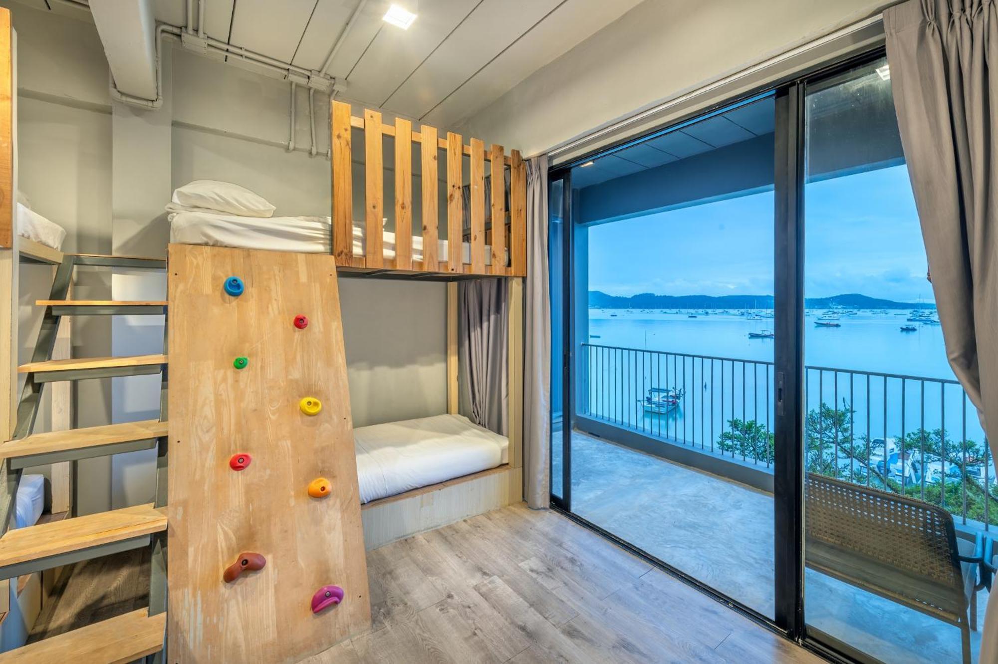 Shin Arch39 Phuket Beach Front - Sha Plus Chalong Bagian luar foto