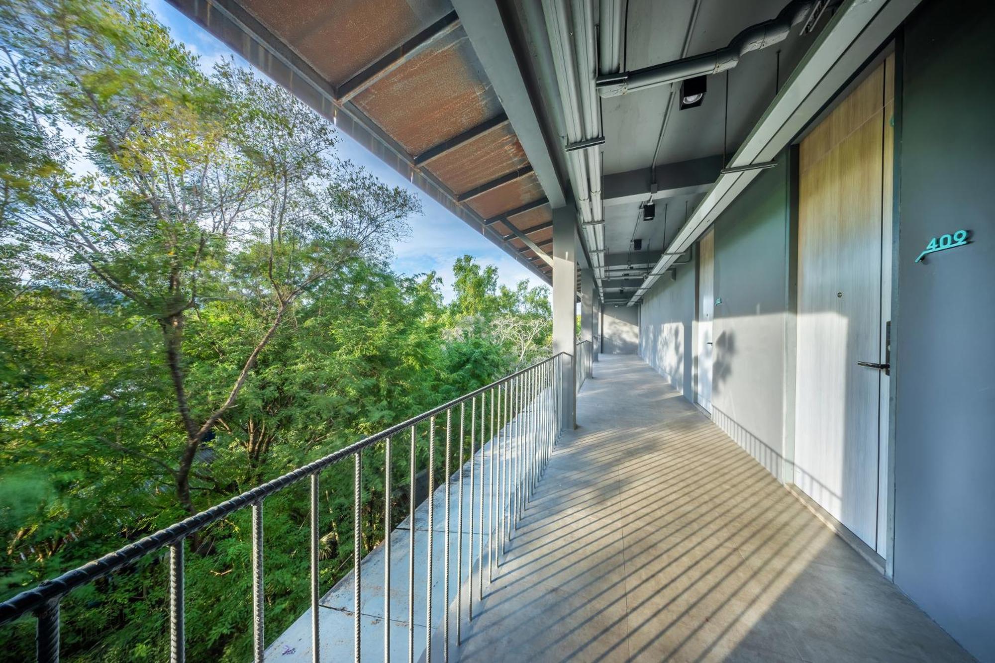 Shin Arch39 Phuket Beach Front - Sha Plus Chalong Bagian luar foto