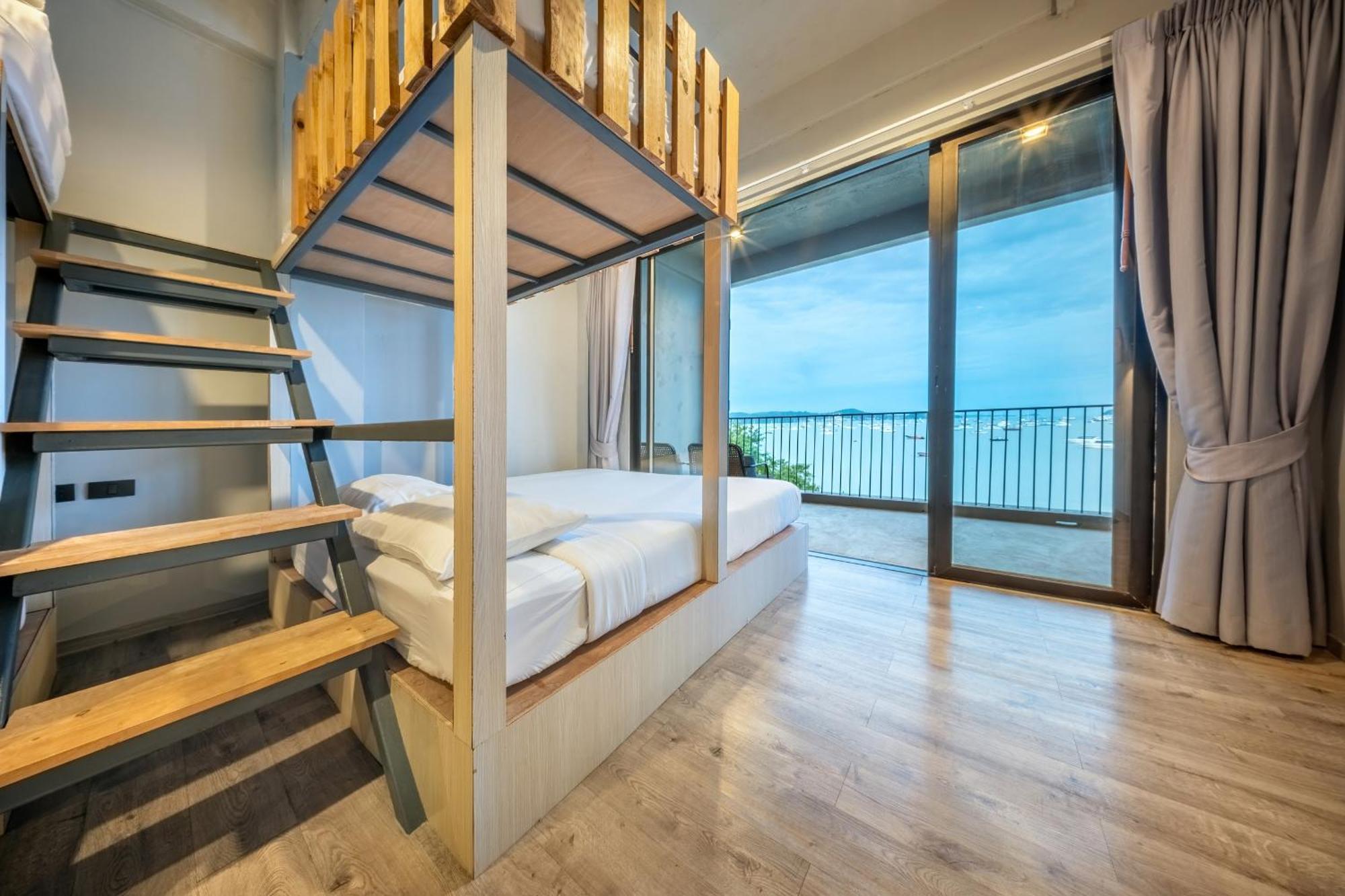 Shin Arch39 Phuket Beach Front - Sha Plus Chalong Bagian luar foto